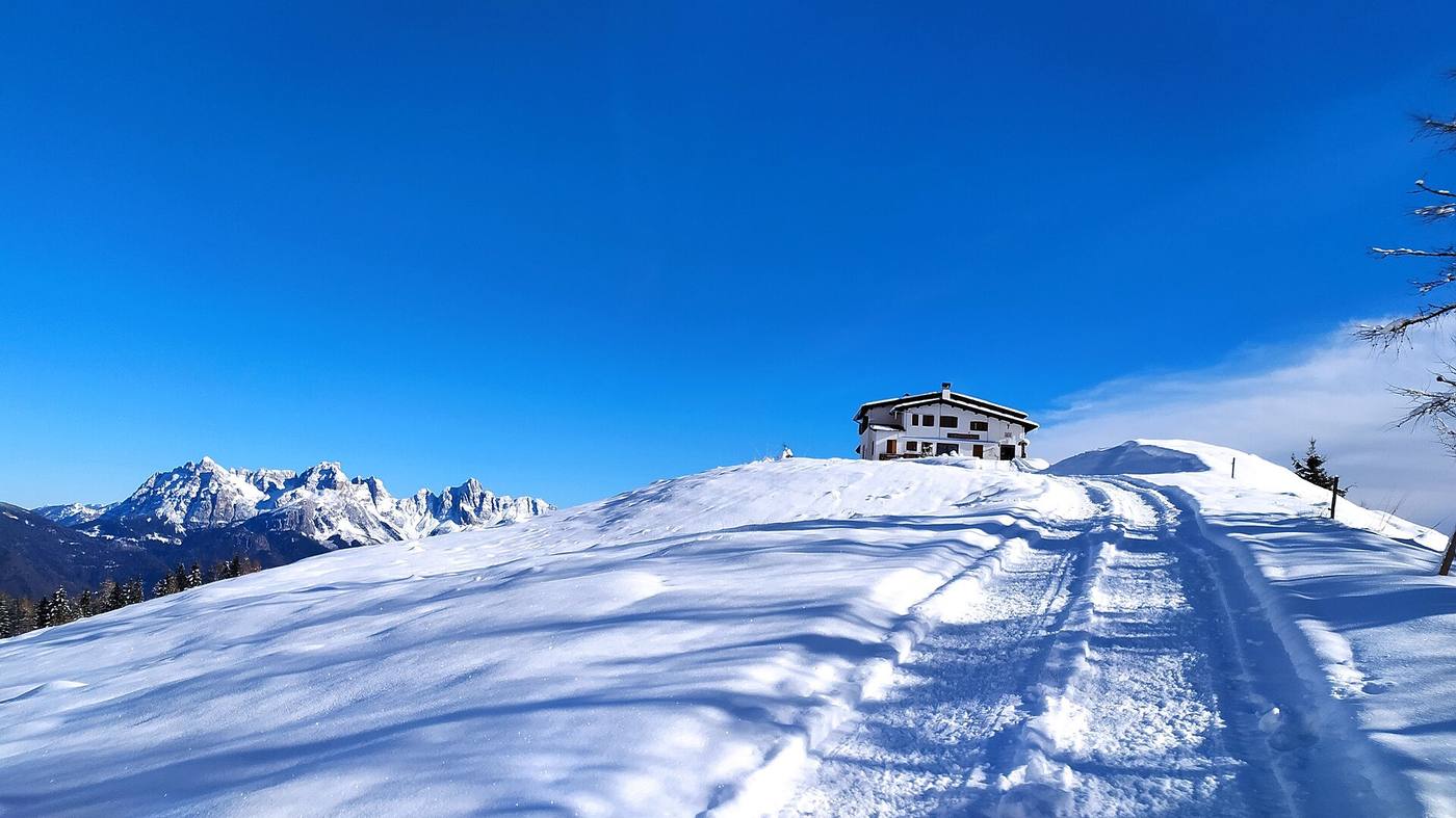 スカルパ小屋(アグネル)